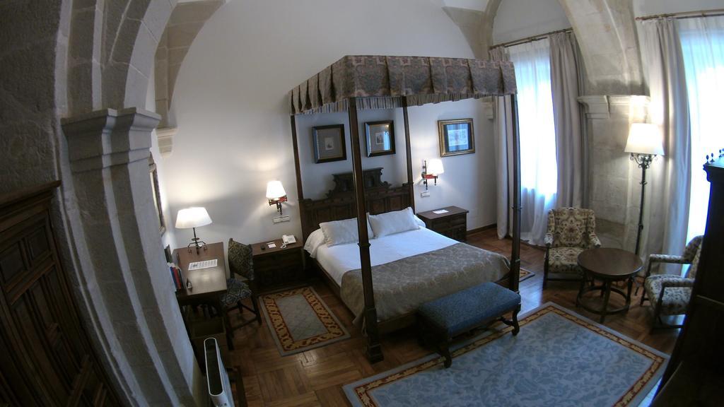 Parador De Santiago - Hostal Reis Catolicos Hotel Santiago de Compostela Eksteriør billede